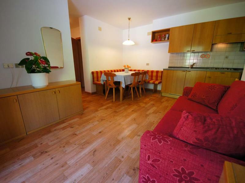 Ciasa De Munt Διαμέρισμα La Villa  Εξωτερικό φωτογραφία